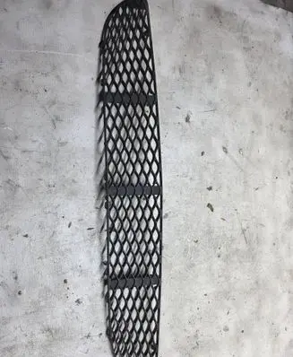 Front bumper lower grill