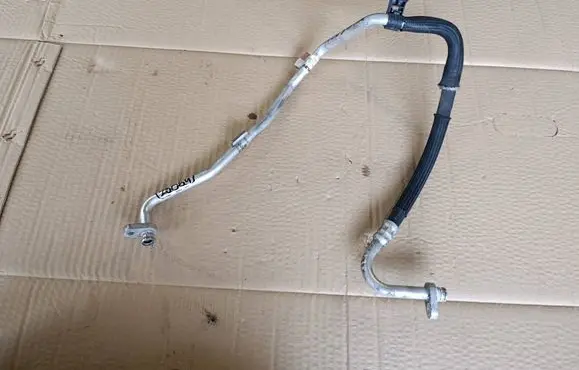 Peugeot 208 I Air conditioning (A/C) pipe/hose 9673013780