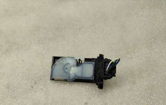 Toyota Yaris Mass air flow meter 22204F2010 AFH70M133 2513