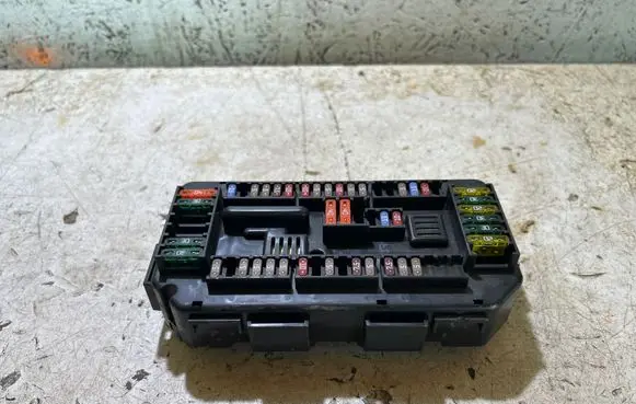 BMW 4 F32 F33 Fuse module 19451000001 9337879 27022014