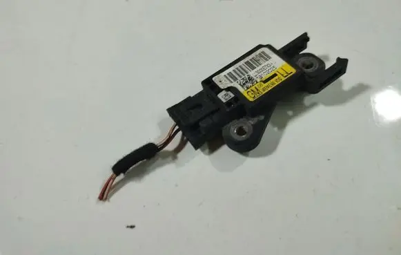 Opel Signum Airbag deployment crash/impact sensor LLS000E7X3
