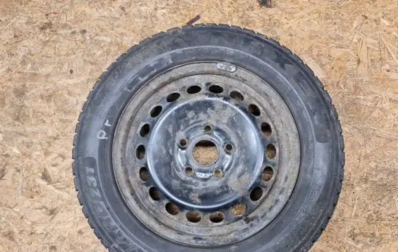 Skoda Octavia Mk2 (1Z) R15 spare wheel 1K0601027C