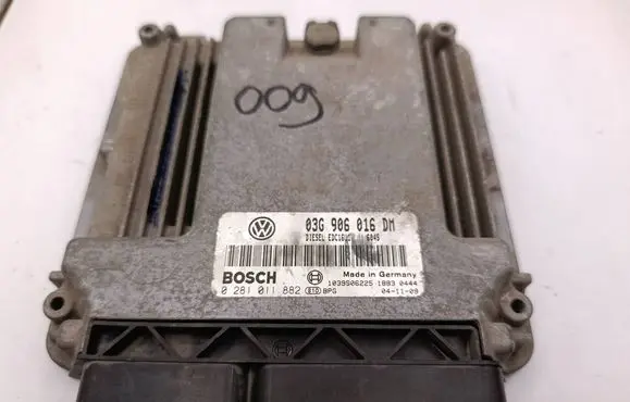 Volkswagen Transporter - Caravelle T5 Engine control unit/module 03G906016DM 1039S06225 0281011882