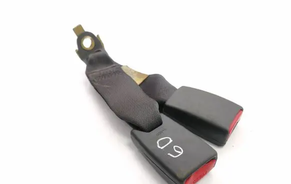 Chrysler 300 - 300C Rear seatbelt buckle 0UX561DVAC