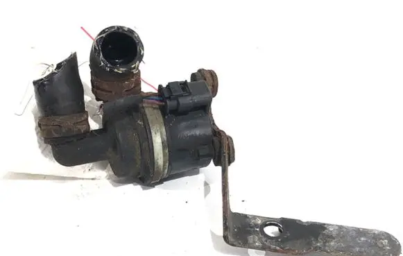 Seat Alhambra (Mk2) Oil filter mounting bracket 5N0965561A