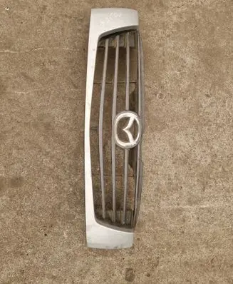Mazda B2500 Front grill