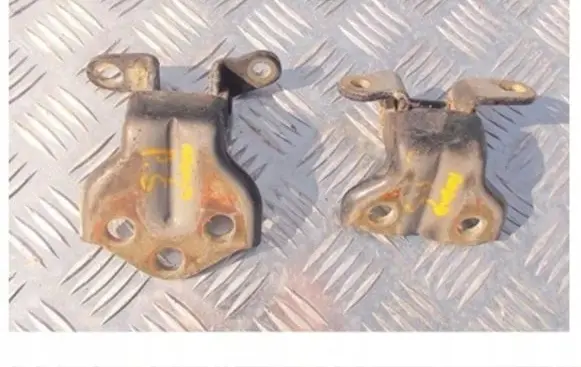SsangYong Rodius Rear door hinge set 