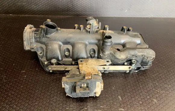 Opel Insignia A Intake manifold PA66GF35