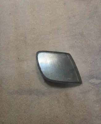 Volkswagen PASSAT B4 Front reflector 