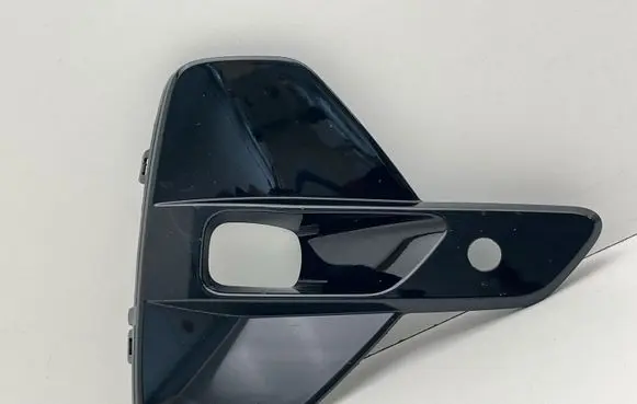 Volvo XC40 Front bumper lower grill 32347387