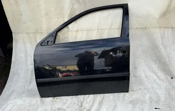 Skoda Octavia Mk1 (1U) Front door 1u4831051