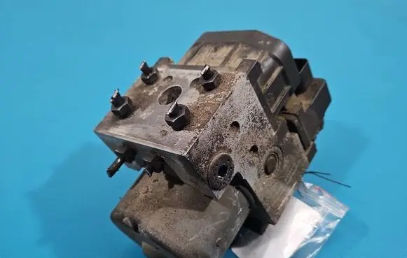 Volkswagen PASSAT B5.5 ABS Pump 0265216411 IMPRK1530315