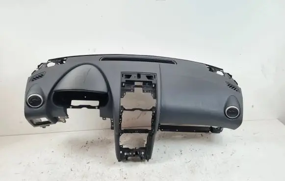 Nissan Qashqai Dashboard 606564100DD P10010A7750003 06196514LG