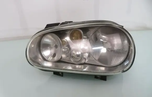 Volkswagen Golf IV Headlight/headlamp 67742010 1J1941015