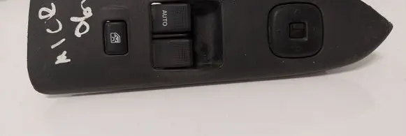 Nissan Micra Electric window control switch 1773187