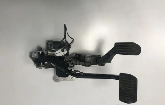Volvo XC60 Pedal assembly 31302351