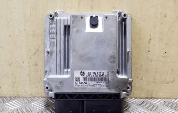 Seat Exeo (3R) Engine control unit/module 03L906022GE 0281015614