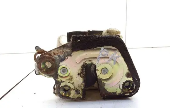 Hyundai Accent Front door lock