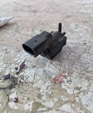 Audi A6 S6 C6 4F Turbo solenoid valve 037906283C 05T161 72288000