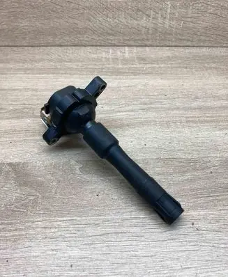 BMW X5 E53 High voltage ignition coil 7599219 12182