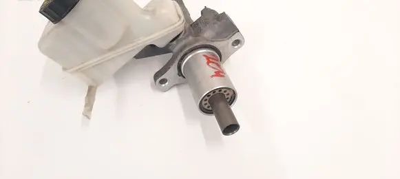 Mercedes-Benz C W204 Master brake cylinder A2044300002
