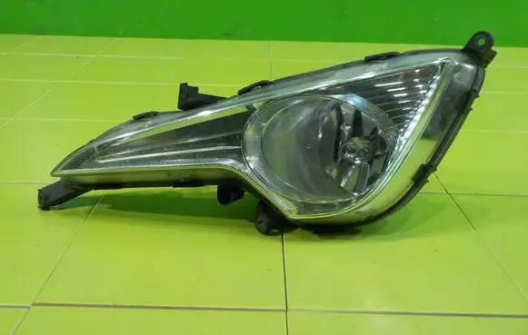 Hyundai i40 Front fog light LEWY XP209