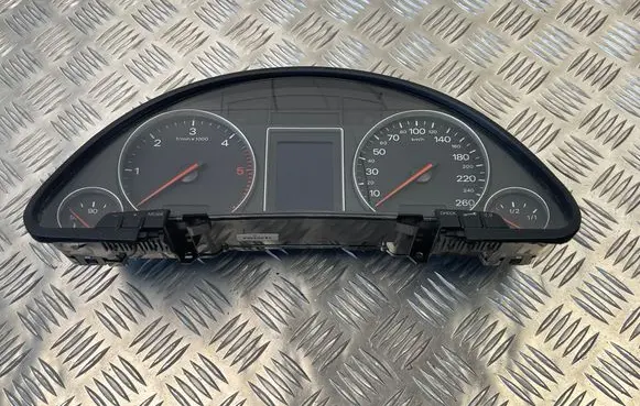 Audi A4 S4 B6 8E 8H Speedometer (instrument cluster) 8E0920900M