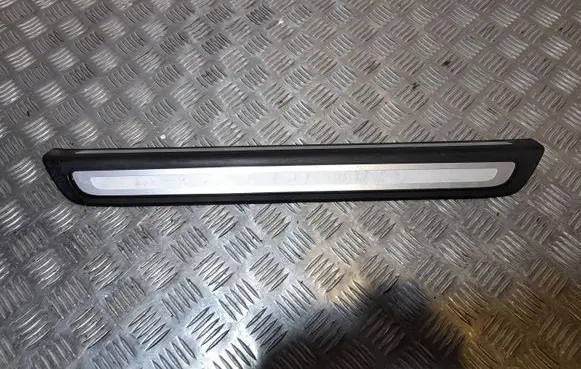 Audi Q5 SQ5 Side skirt front trim 8R0853373