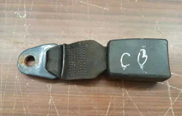 Peugeot Partner Rear seatbelt buckle