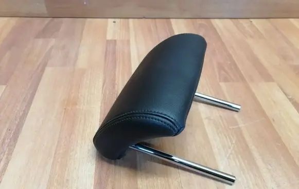 Jaguar XF X250 Rear seat headrest