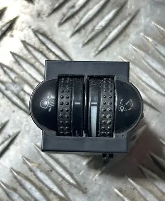 Volkswagen PASSAT B5 Headlight level height control switch 3B0941333C