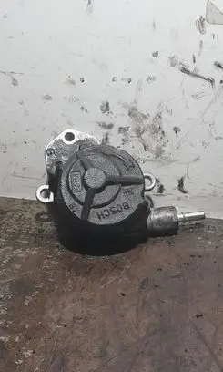 Peugeot Partner Vacuum pump
