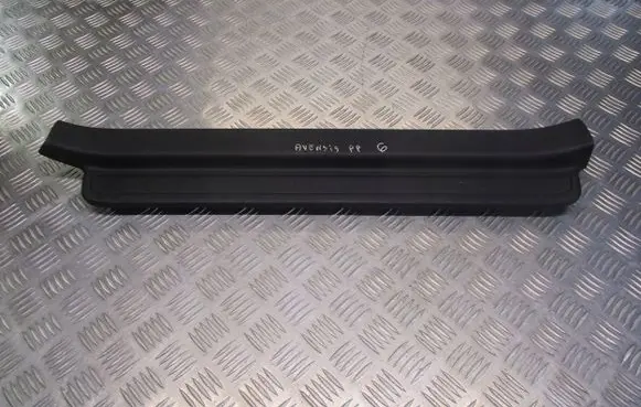 Toyota Avensis T250 Front sill (body part) 