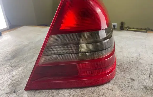 Mercedes-Benz C W202 Rear/tail lights 2028201264