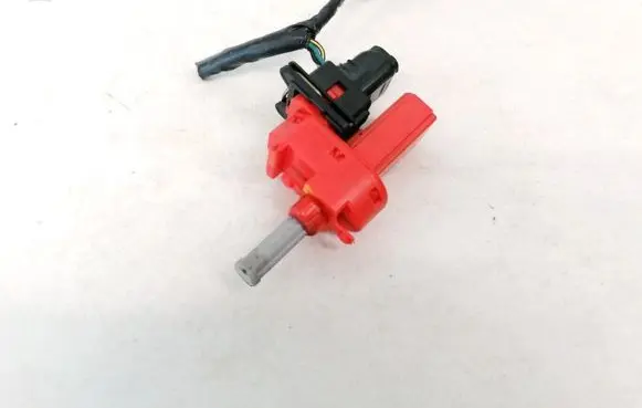 Ford Mondeo Mk III Brake pedal sensor switch 94BB7C534AC 94BB-7C534-AC