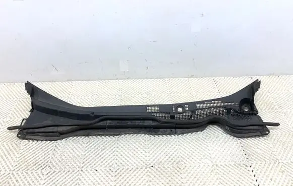 Honda CR-V Wiper trim 