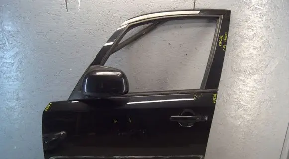 Suzuki SX4 Front door