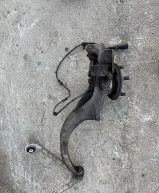 Jaguar XJ X351 Front wheel hub 9478A