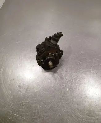 Hyundai i30 Fuel injection high pressure pump 331002A420 0445010206 7705187