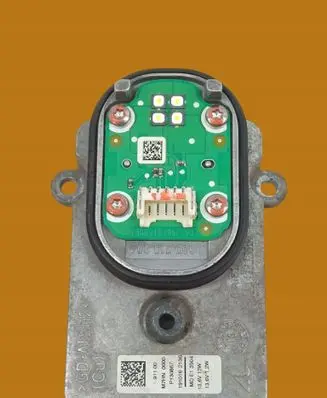 Mercedes-Benz C W205 Xenon control unit/module 1305715284