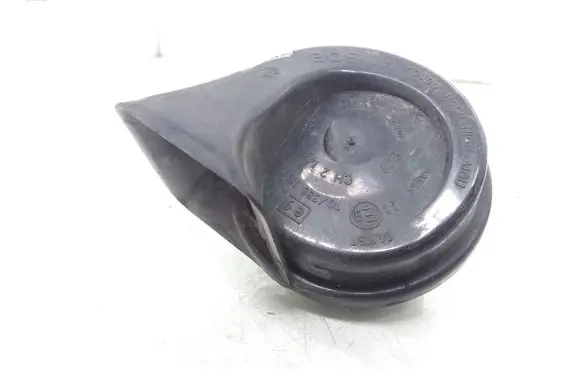 Volkswagen PASSAT B5.5 Horn signal 011157 3881157
