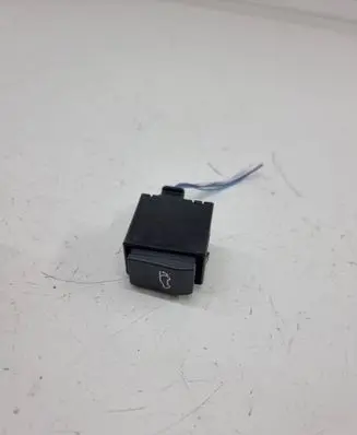 Lexus RX III Tailgate opening switch 15c332