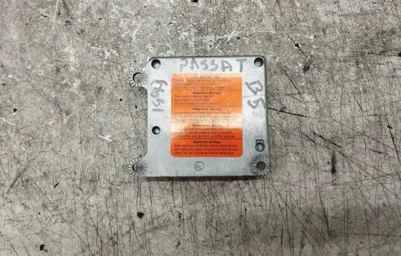 Volkswagen PASSAT B5 Airbag control unit/module 1J0909607 25980305 5WK4199