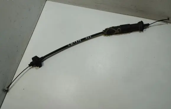 Volkswagen Golf III Clutch cable 1H0721305