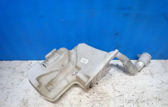 Skoda Octavia Mk3 (5E) Windshield washer fluid reservoir/tank 5Q0955449Q