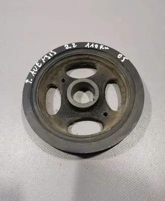 Toyota Avensis T250 Crankshaft pulley