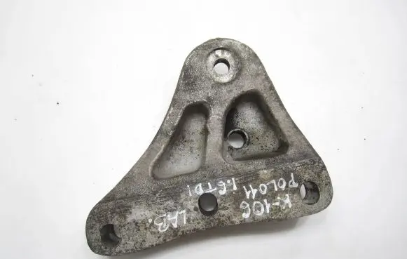 Volkswagen Polo V 6R Engine mounting bracket 6Q0199185AA