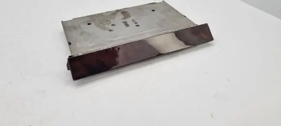Cup holder front