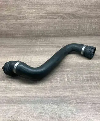 BMW 5 E60 E61 Engine coolant pipe/hose 7799748 7789742