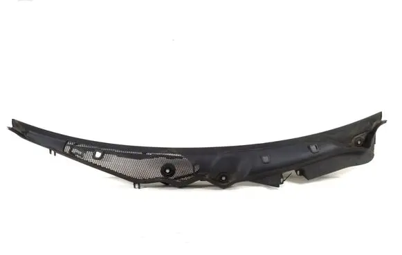 Mercedes-Benz E W212 Wiper trim A2128300013